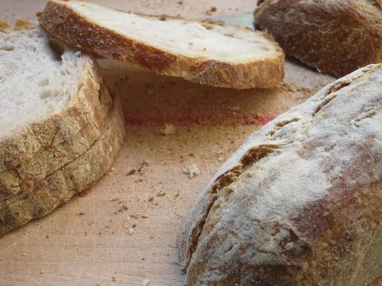 Should White Bread Be Eliminated From Our Diets?
