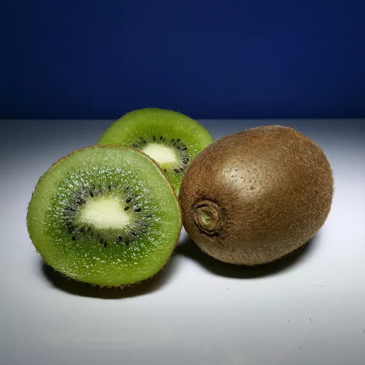 7 Health Benefits Of Kiwi Fruit