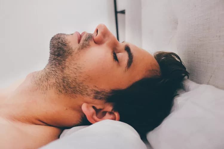 Saint Louis University Dermatologist Offers Five Grooming Essentials For Men