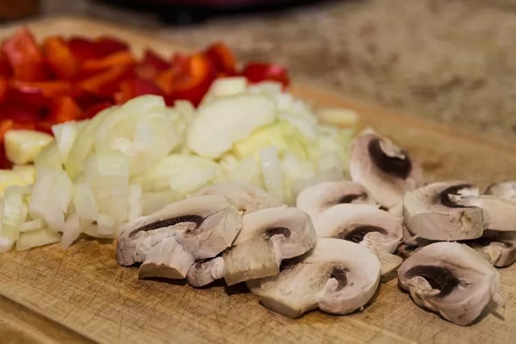 6 Foods That Help Detox The Body