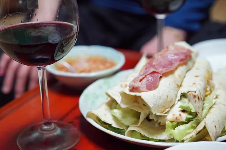How Can I Avoid Midnight Snacking?