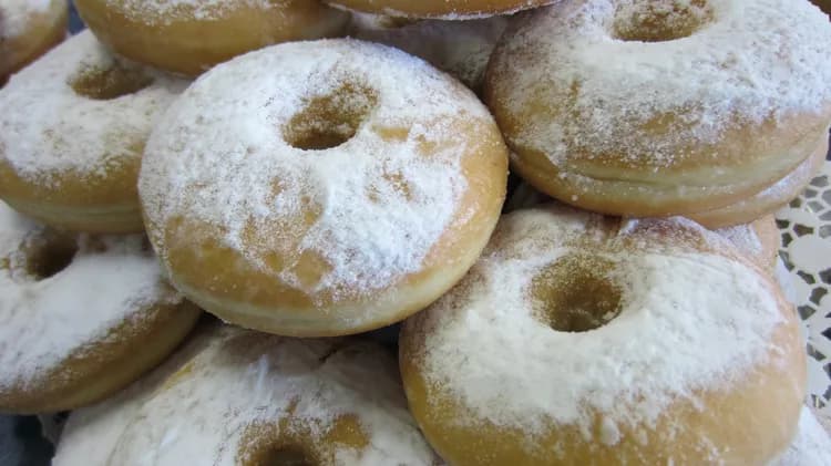 Walgreens Recalls Powdered Sugar Mini Donuts For Possible Existence Of Mold