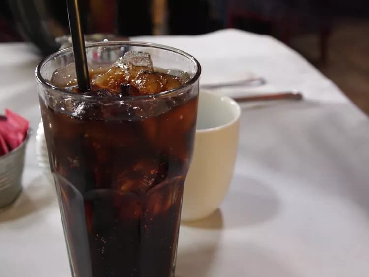 Replacing Just One Sugary Drink With Water Could Significantly Improve Health