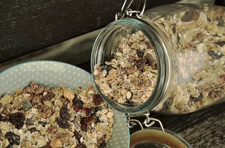 How Can Oatmeal Improve Your Health?