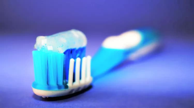 Toothpaste Alone Does Not Prevent Dental Erosion Or Hypersensitivity