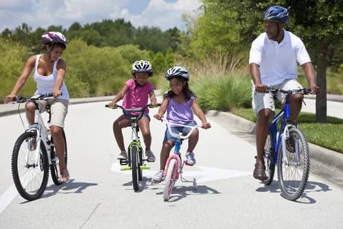 Diabetes Challenges, Inspires Family Members, Study Finds