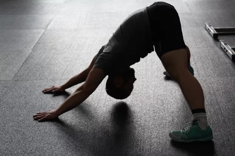 Why Is It Important To Stretch Before Exercising?